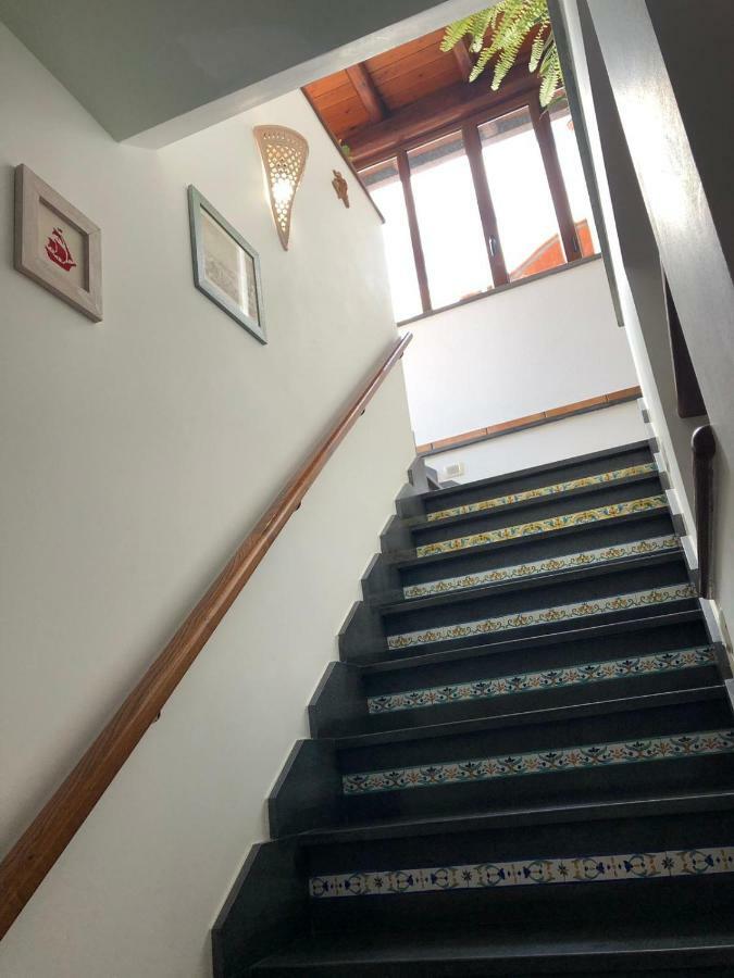Diana Brown B&B Affittacamere リーパリ エクステリア 写真