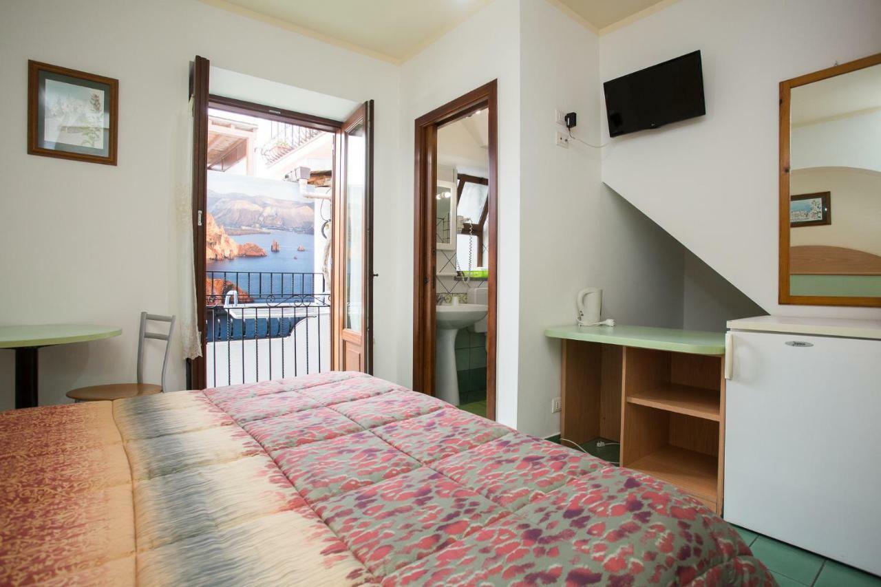 Diana Brown B&B Affittacamere リーパリ エクステリア 写真