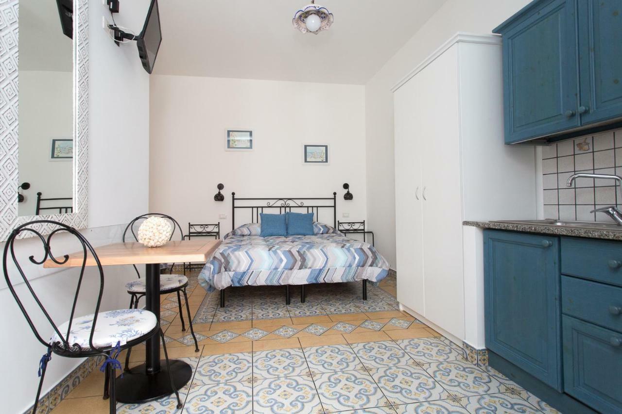 Diana Brown B&B Affittacamere リーパリ エクステリア 写真